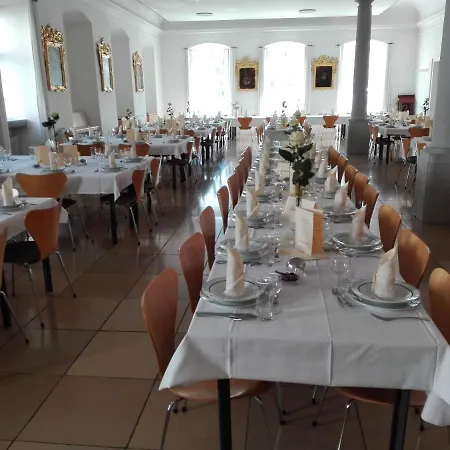 Bischöfliches Seminar St. Willibald Hotel *